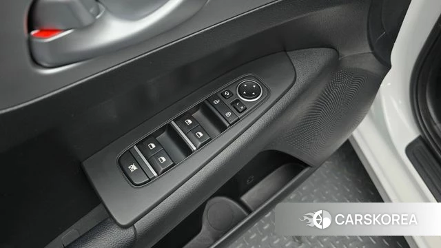 Kia The New K3 2nd generation 2023 Белый из Кореи, фото 6