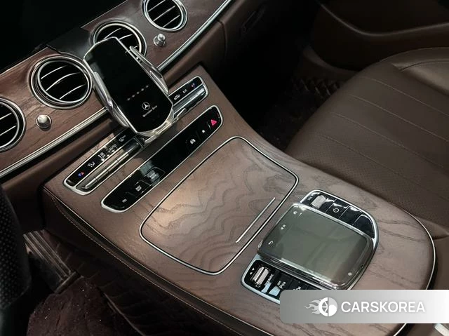 Mercedes-Benz E-Class 2023 Черный из Китая, фото 6