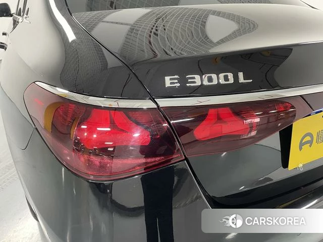 Mercedes-Benz E-Class 2024 Черный из Китая, фото 6
