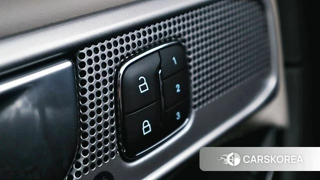 Ford Explorer 6th Generation 2021 Белый из Кореи, фото 6