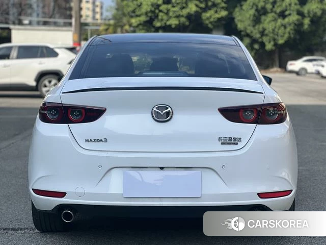 Mazda 3 2021 Белый из Китая, фото 6
