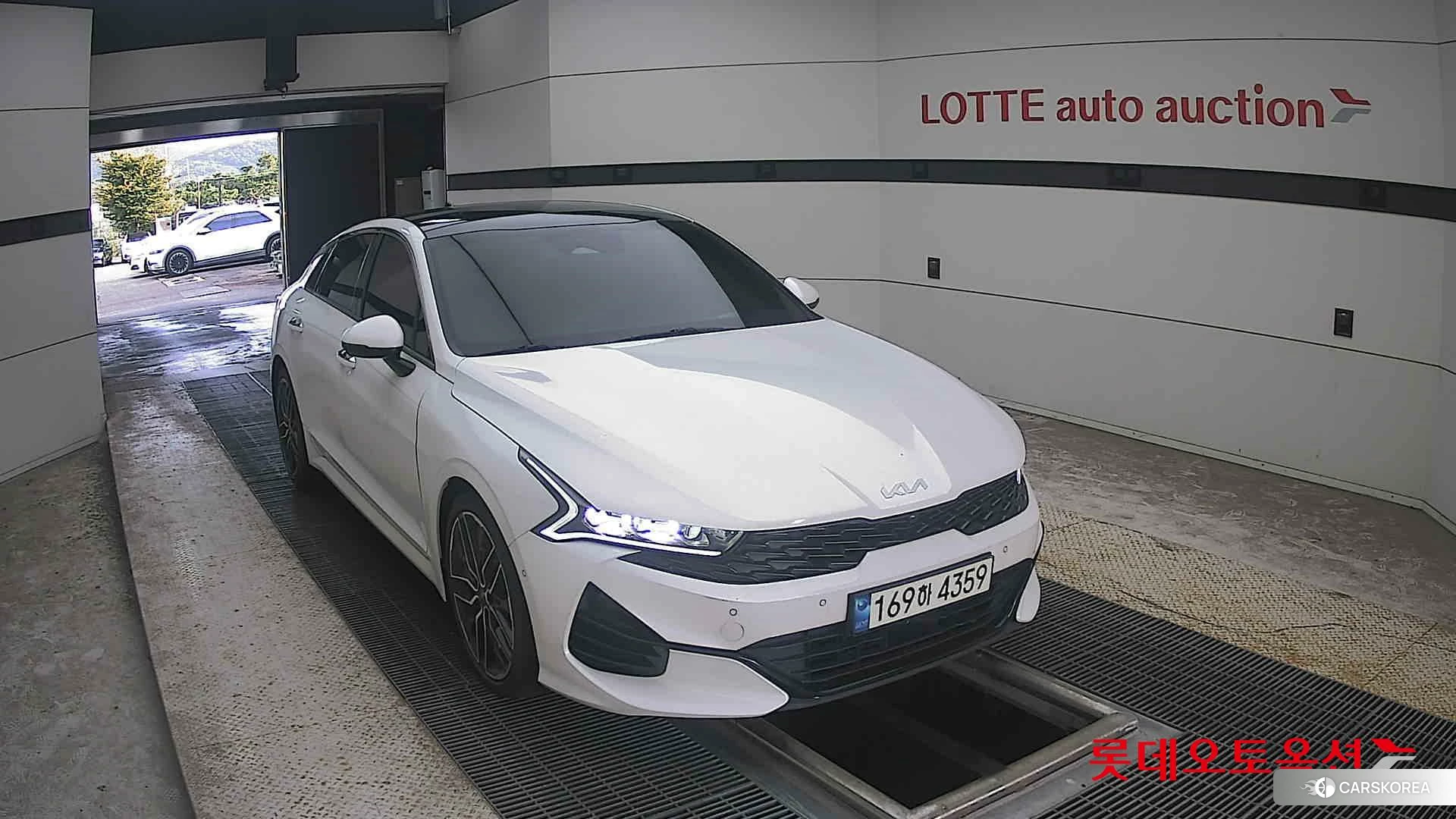 Kia K5 2022 Белый из Кореи, фото 6