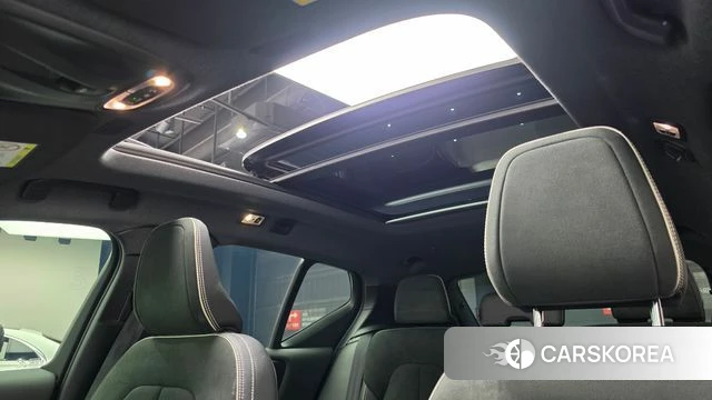 Volvo XC40 2019 Белый из Кореи, фото 6