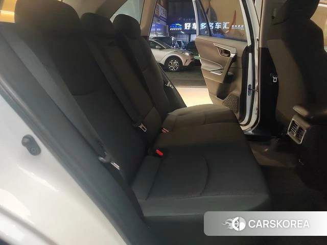 Toyota RAV4 2022 Белый из Китая, фото 6