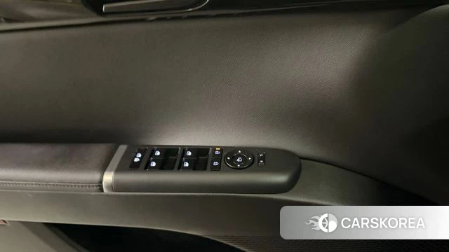 Hyundai Grandeur Hybrid (GN7) 2023 Черный из Кореи, фото 6