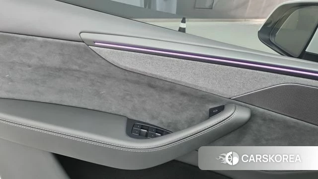 Tesla Model Y 2026 Белый из Кореи, фото 6