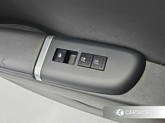 Hyundai Grandeur (GN7) 2023 Серебристо-серый из Кореи, фото 6