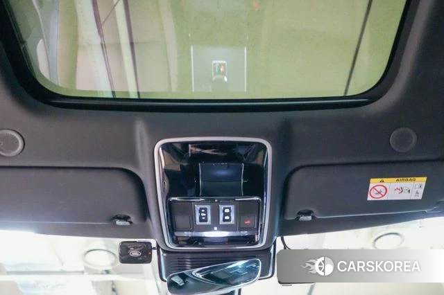 Land Rover Range Rover Velar 2024 Белый из Кореи, фото 6