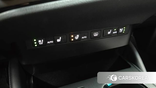 Lexus ES300h 7th generation 2023 Белый из Кореи, фото 6