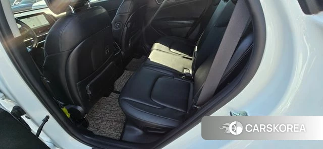 Kia Sportage 5th Generation 2023 Белый из Кореи, фото 6