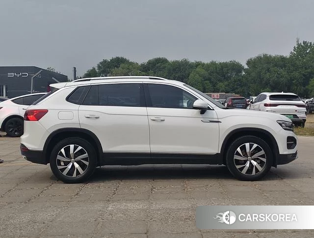 Volkswagen Tayron 2021 Белый из Китая, фото 6