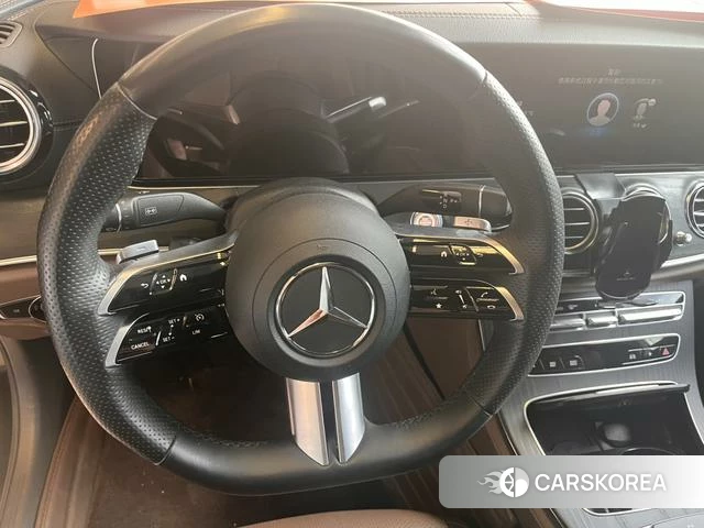 Mercedes-Benz E-Class 2023 Черный из Китая, фото 6