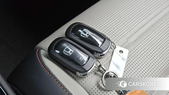 Honda CR-V 6th generation 2024 Серый из Кореи, фото 6