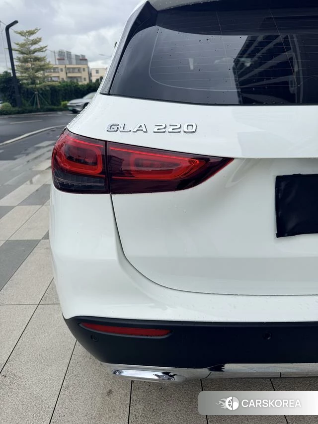 Mercedes-Benz GLA 2023 Белый из Китая, фото 6