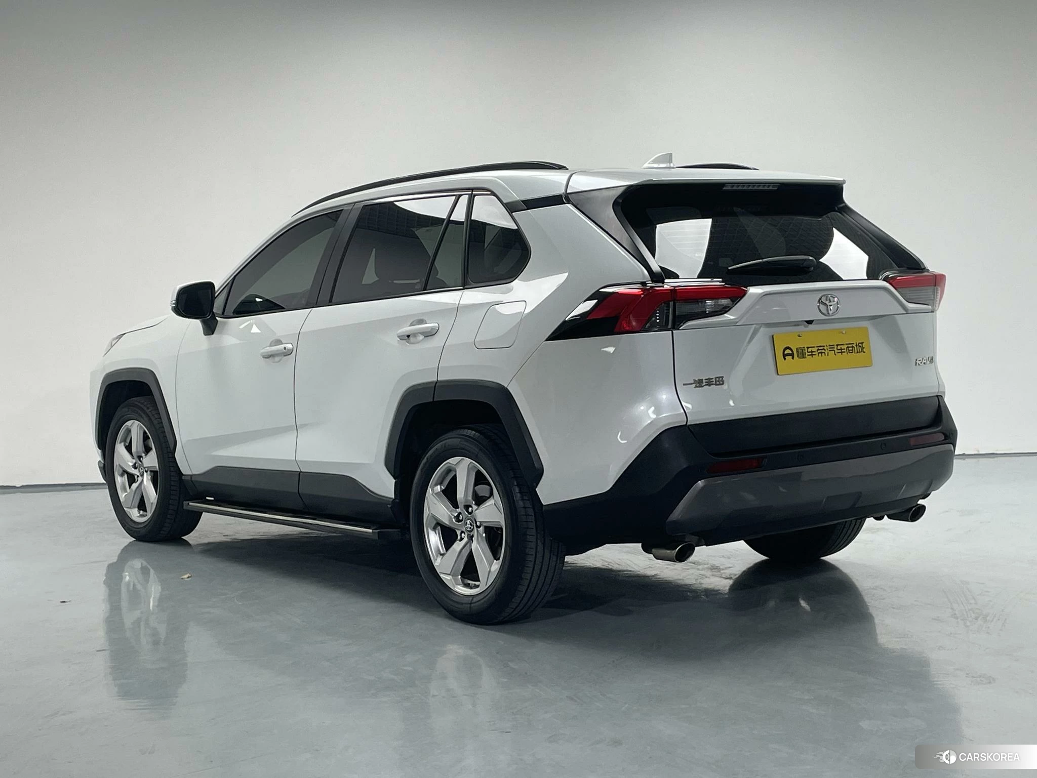 Toyota RAV4 2021 Белый из Китая, фото 6