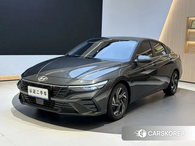 Hyundai Elantra 2025 Темно-серый из Китая, фото 6