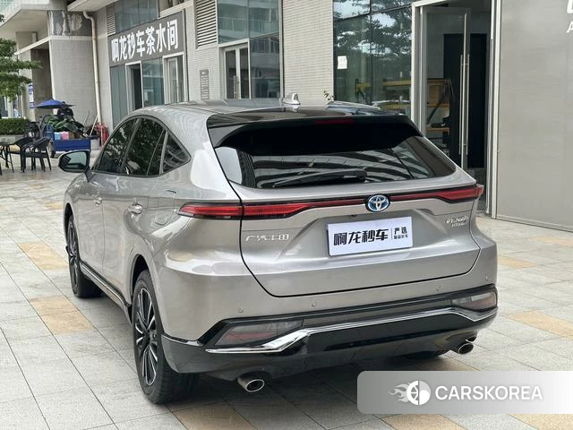 Toyota Venza 2023 Серебристо-серый из Китая, фото 6