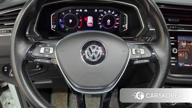 Volkswagen Tiguan second Generation 2020 Белый из Кореи, фото 6