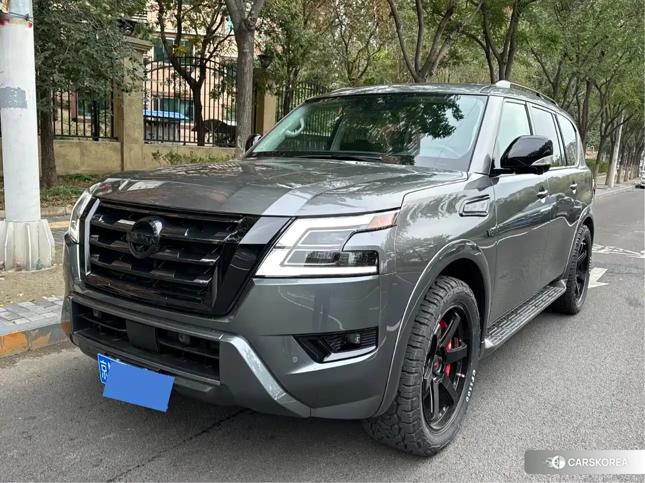 Nissan Patrol 2022 Silver/gray из Китая, фото 6