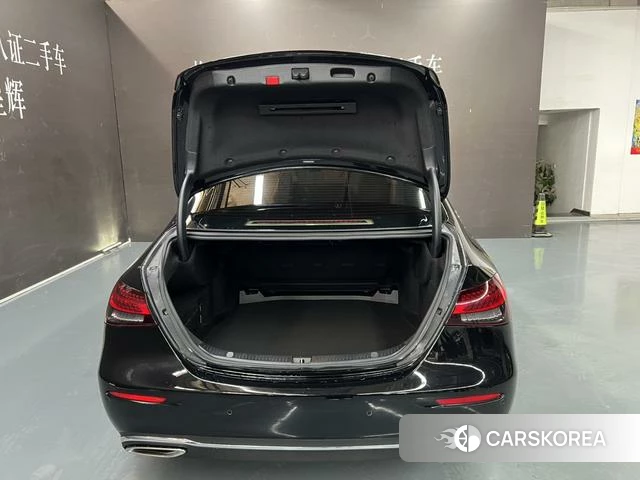 Mercedes-Benz E-Class 2022 Черный из Китая, фото 6