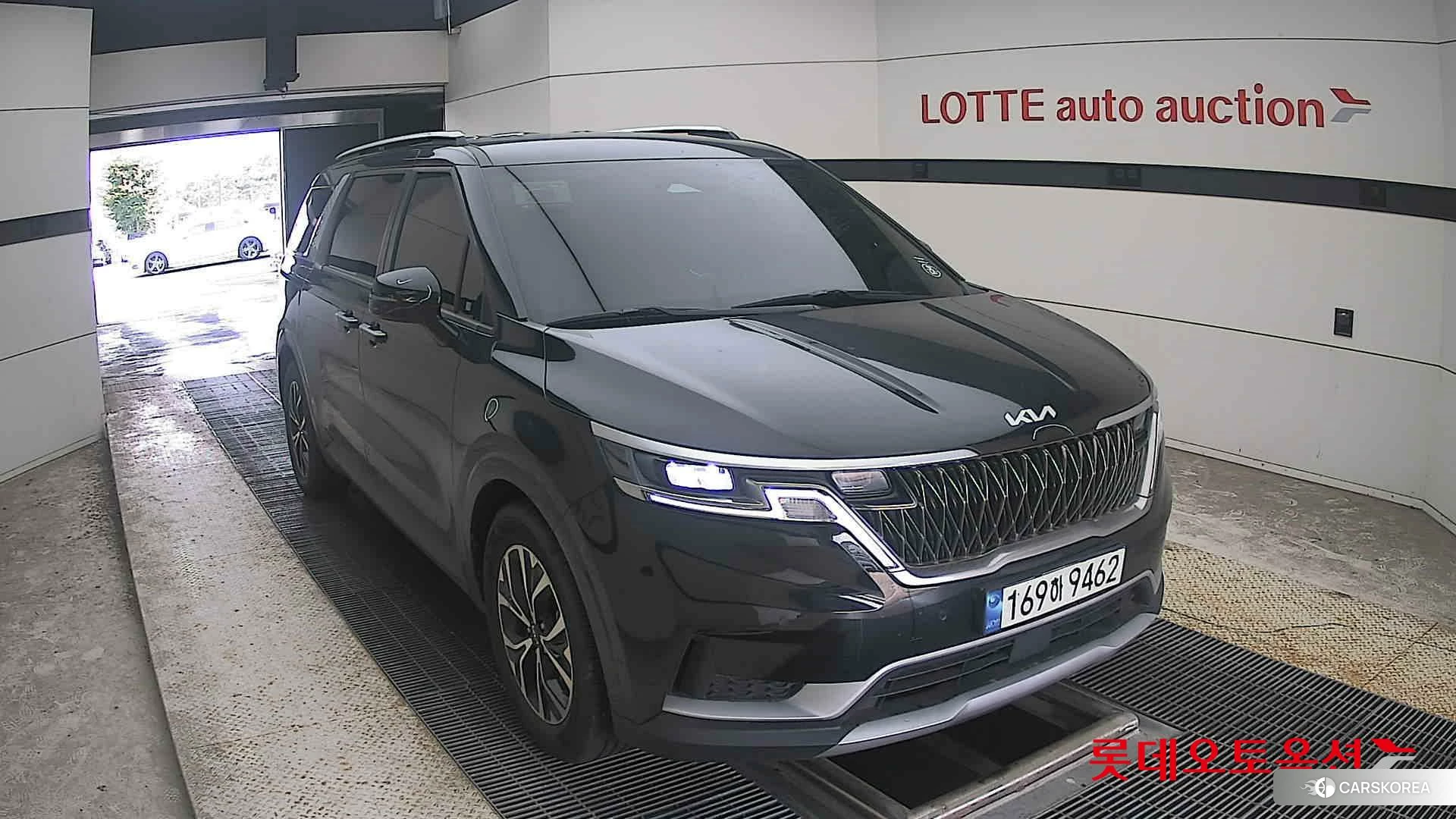 Kia Carnival 2023 Aurora Black Pearl из Кореи, фото 6