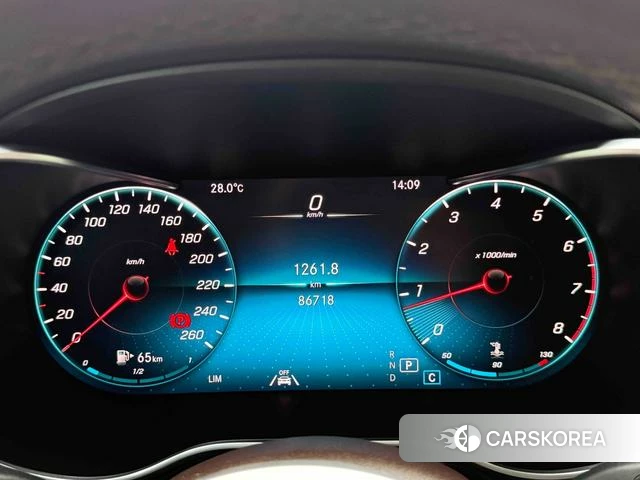 Mercedes-Benz GLC 2021 Белый из Китая, фото 6