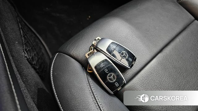 Mercedes-Benz E-Class W213 2018 Белый из Кореи, фото 6