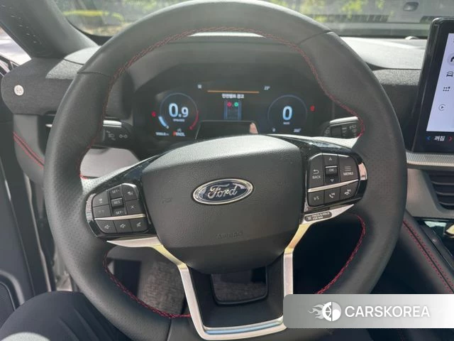 Ford Explorer 6th Generation 2025 Белый из Кореи, фото 6