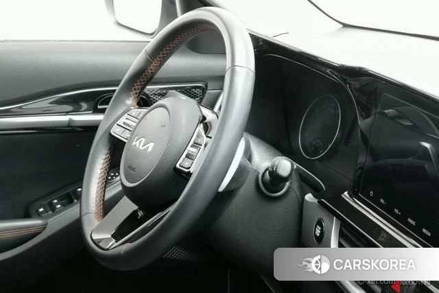 Kia KX3 2022 Белый из Китая, фото 6