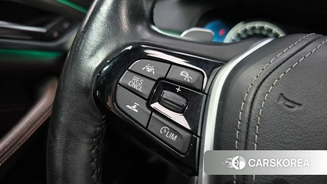 BMW 5 Series (G30) 2018 Белый из Кореи, фото 6