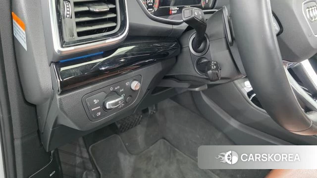 Audi Q5 (FY) 2022 Белый из Кореи, фото 6