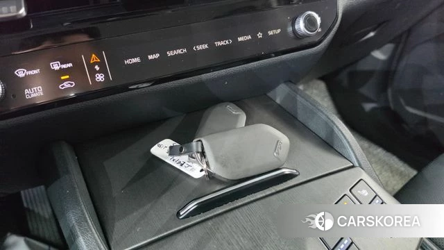 Kia The New Sportage 5th Generation Hybrid 2025 Черный из Кореи, фото 6
