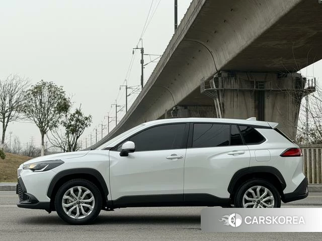 Toyota Frontlander 2023 Белый из Китая, фото 6