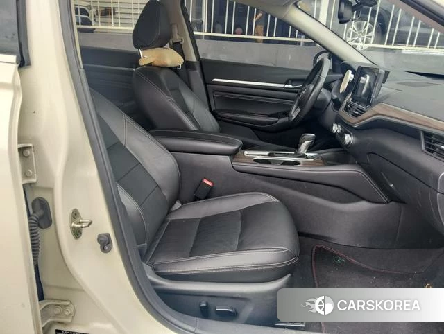 Nissan Altima 2022 Белый из Китая, фото 6