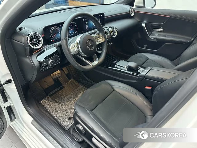 Mercedes-Benz A-Class 2023 Белый из Китая, фото 6