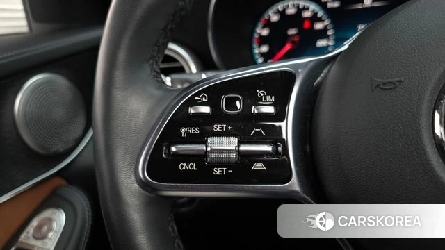 Mercedes-Benz GLC-Class X253 2023 Белый из Кореи, фото 6