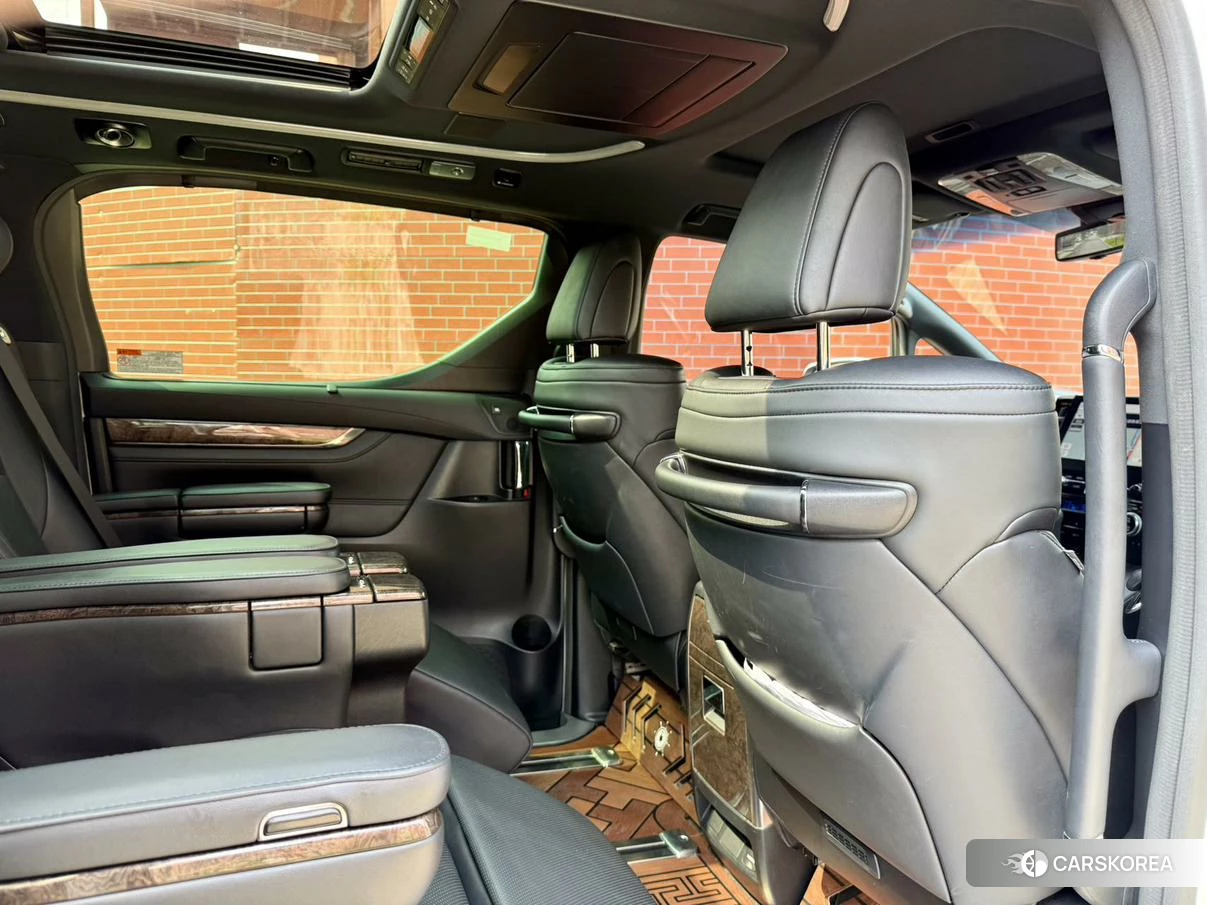 Toyota Vellfire 2021 Белый из Китая, фото 6