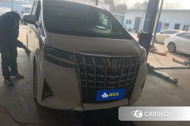 Toyota Alphard 2021 Белый из Китая, фото 6