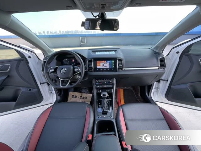 Skoda Karoq 2022 Белый из Китая, фото 6