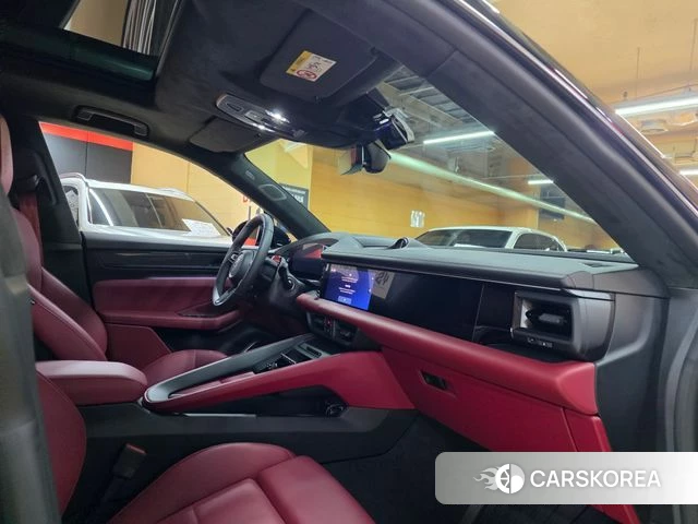 Porsche Makan EV 2026 Черный из Кореи, фото 6