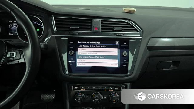 Volkswagen Tiguan second Generation 2020 Белый из Кореи, фото 6