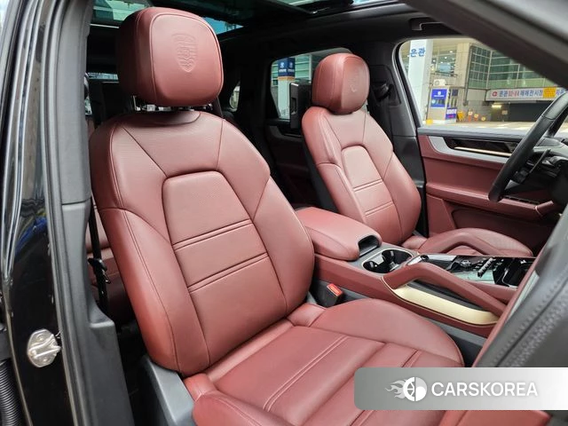 Porsche Cayenne (PO536) 2024 Черный из Кореи, фото 6