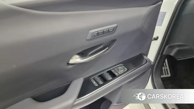 Lexus UX300h 2025 Белый из Кореи, фото 6