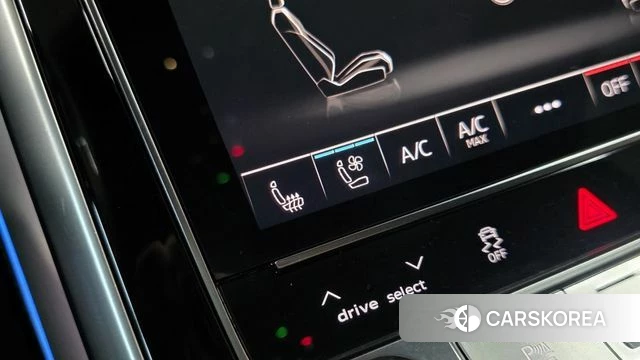 Audi Q8 (4M) 2021 Белый из Кореи, фото 6