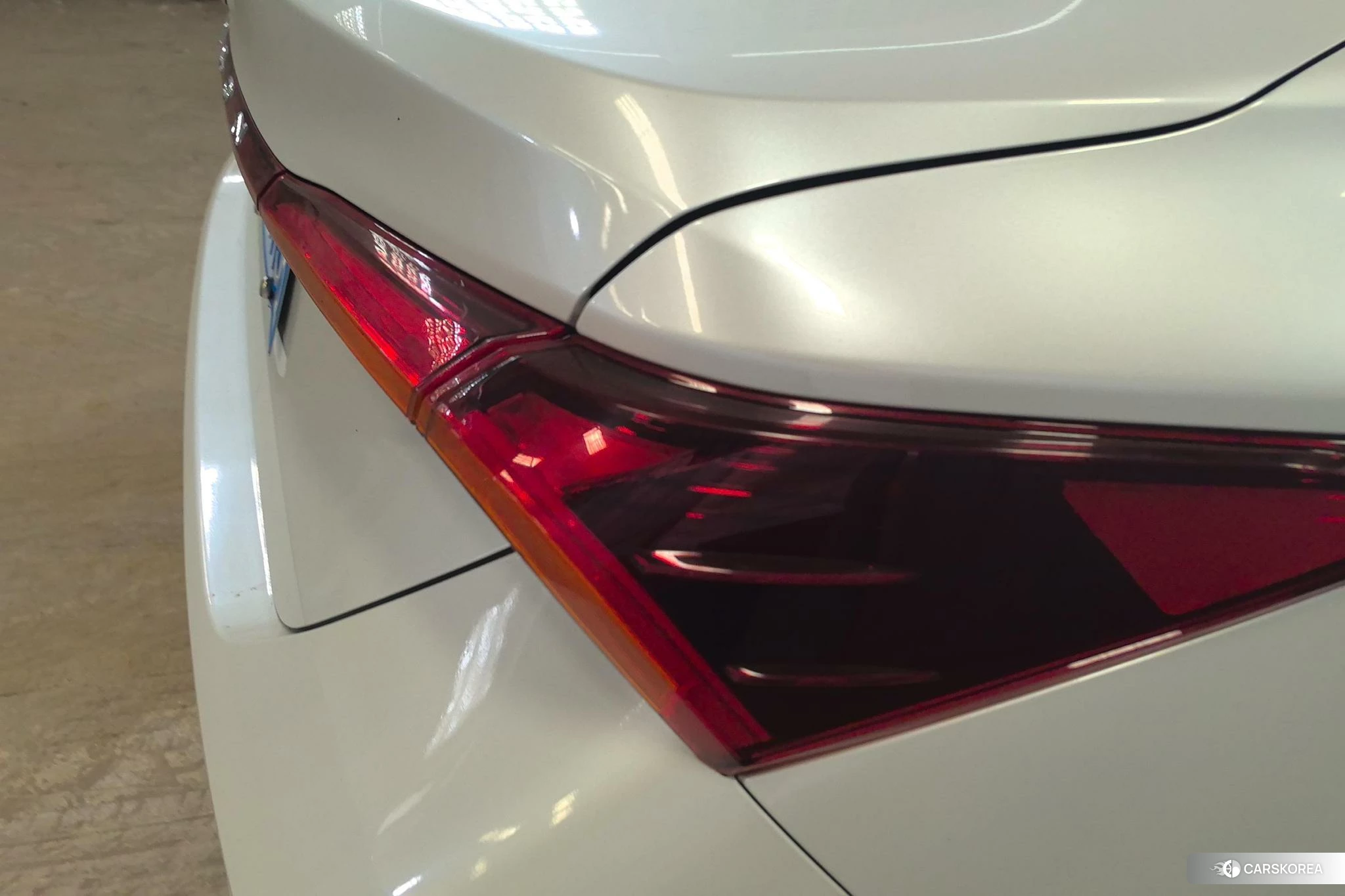 Toyota Avalon 2022 Белый из Китая, фото 6