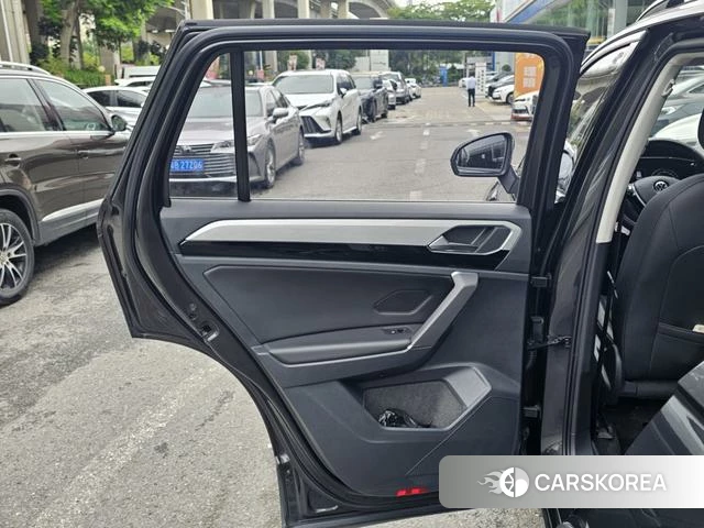 Volkswagen Tayron 2021 Темно-серый из Китая, фото 6