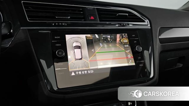 Volkswagen Tiguan second Generation 2019 Белый из Кореи, фото 6