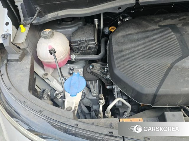 Hyundai Staria 2023 Серебристо-серый из Кореи, фото 6