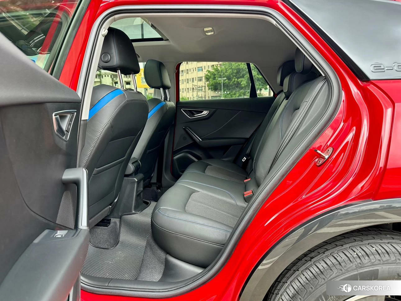 Audi Q2L 2019 Красный из Китая, фото 6