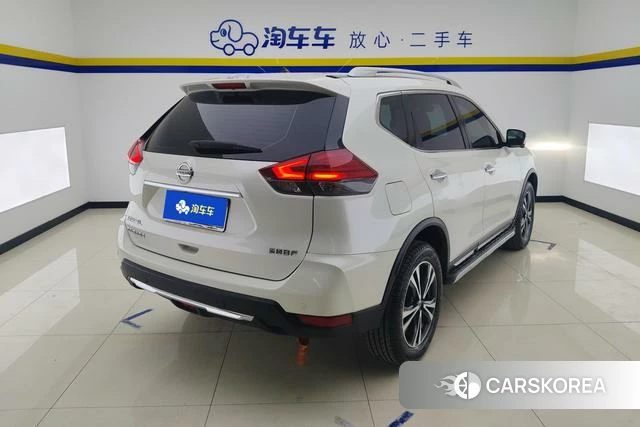 Nissan X-Trail 2021 Белый из Китая, фото 6
